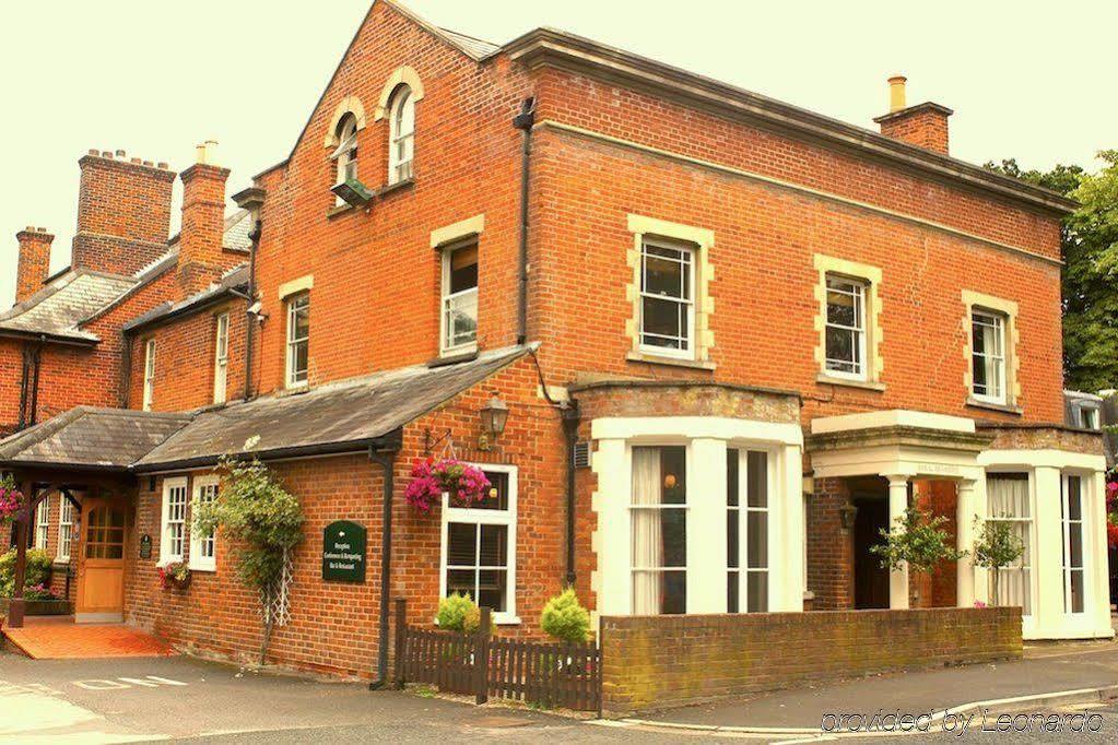 Waterloo Hotel Crowthorne Kültér fotó
