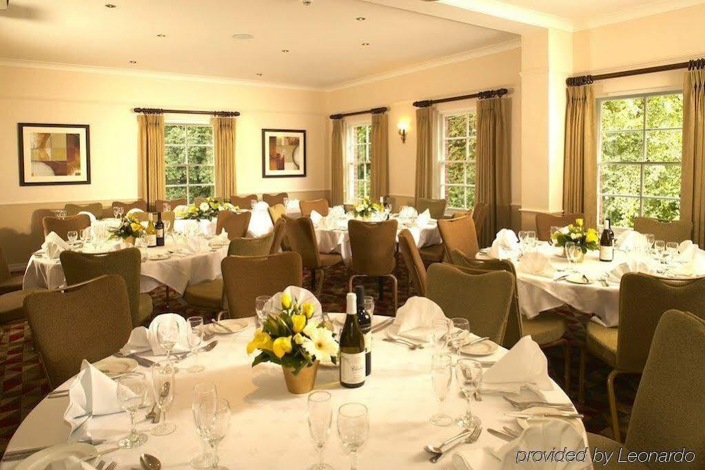 Waterloo Hotel Crowthorne Étterem fotó